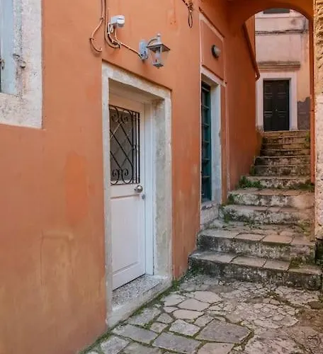 Apartment Newly Renovated 1730's Venetian Loft *