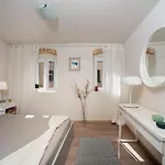 Newly Renovated 1730's Venetian Loft Apartmán Corfu (city)