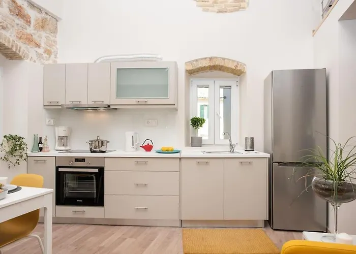 Newly Renovated 1730's Venetian Loft Appartement *